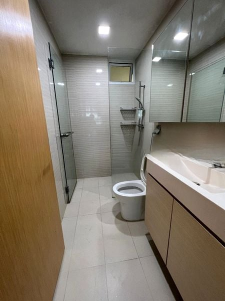 THE TAMPINES TRILLIANT 6