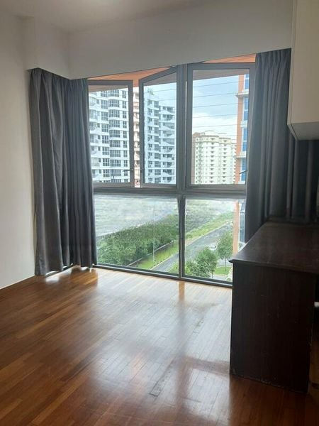 Q BAY RESIDENCES 8