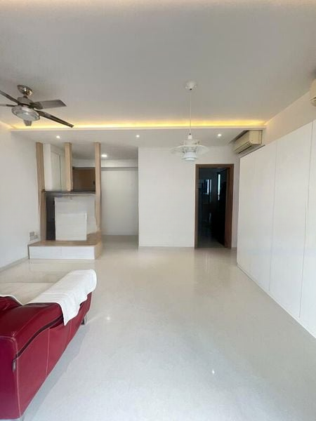 Q BAY RESIDENCES 13