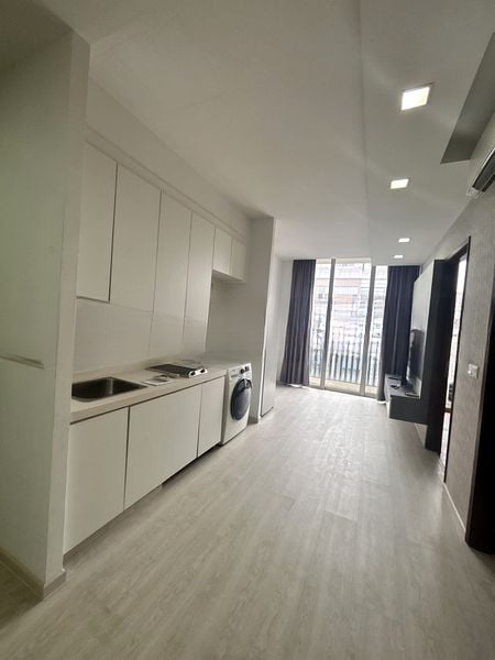 URBAN LOFTS 1