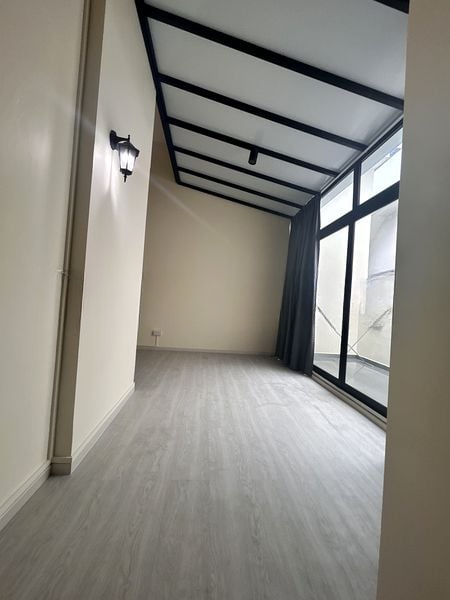 URBAN LOFTS 15
