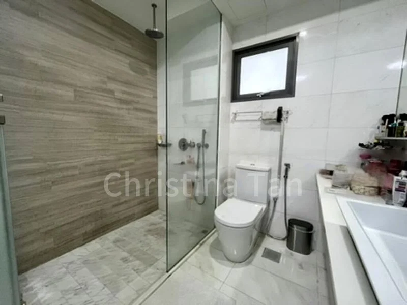 THE SHORE RESIDENCES 12