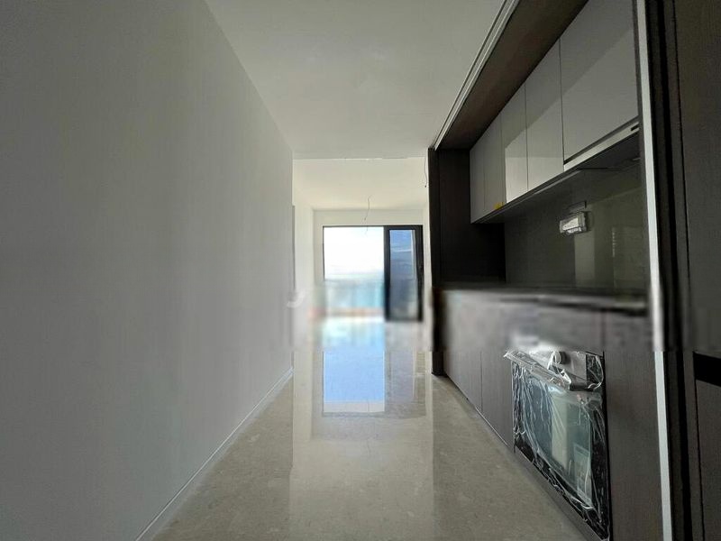 AVENUE SOUTH RESIDENCE 5