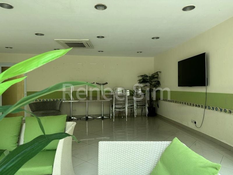 FOREST HILLS CONDOMINIUM 13