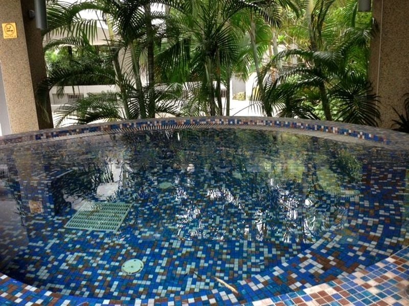 THE SPRINGS 11