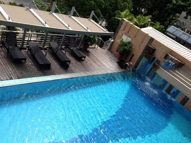 THE SPRINGS 8