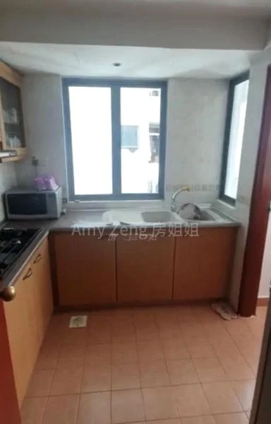 AQUARIUS BY THE PARK 10