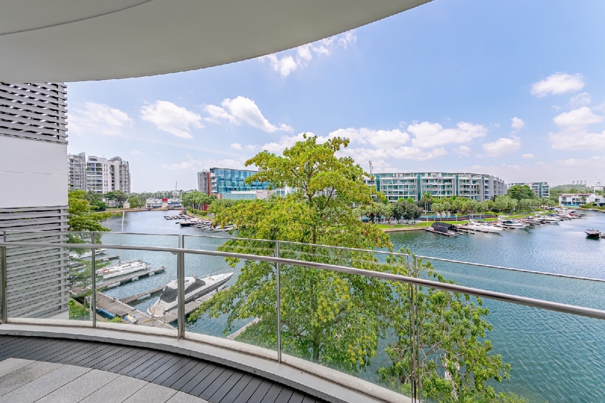 THE COAST AT SENTOSA COVE 11
