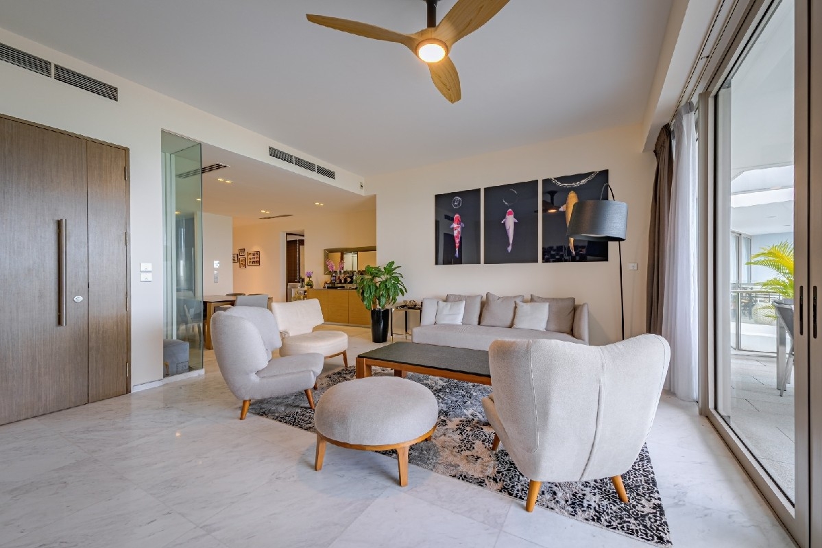 THE COAST AT SENTOSA COVE 18