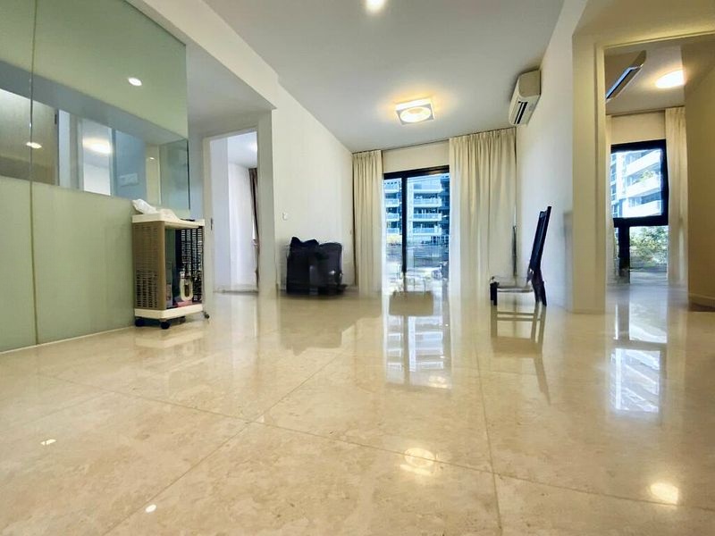 THE LAKEFRONT RESIDENCES 7