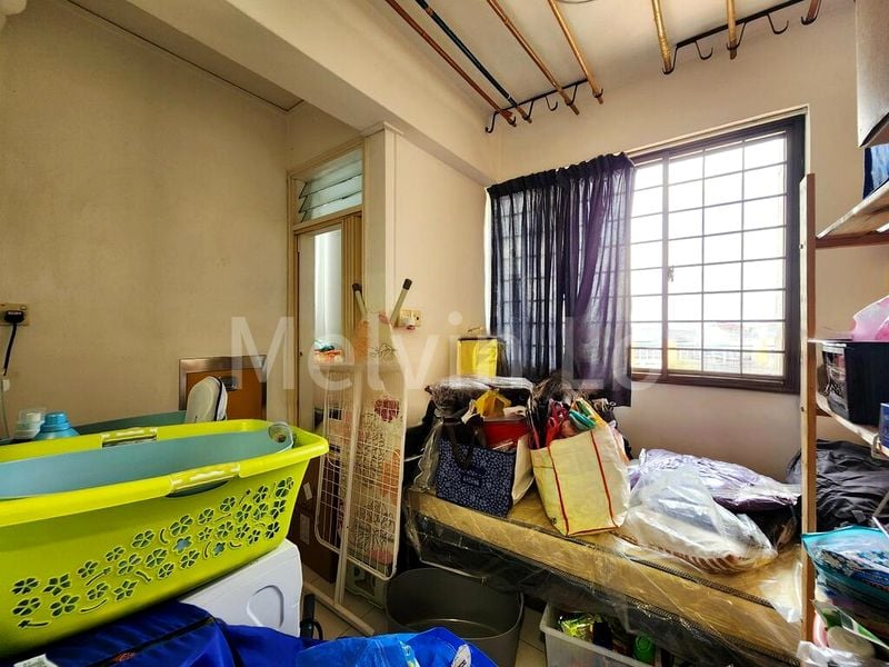 KENSINGTON PARK CONDOMINIUM 7