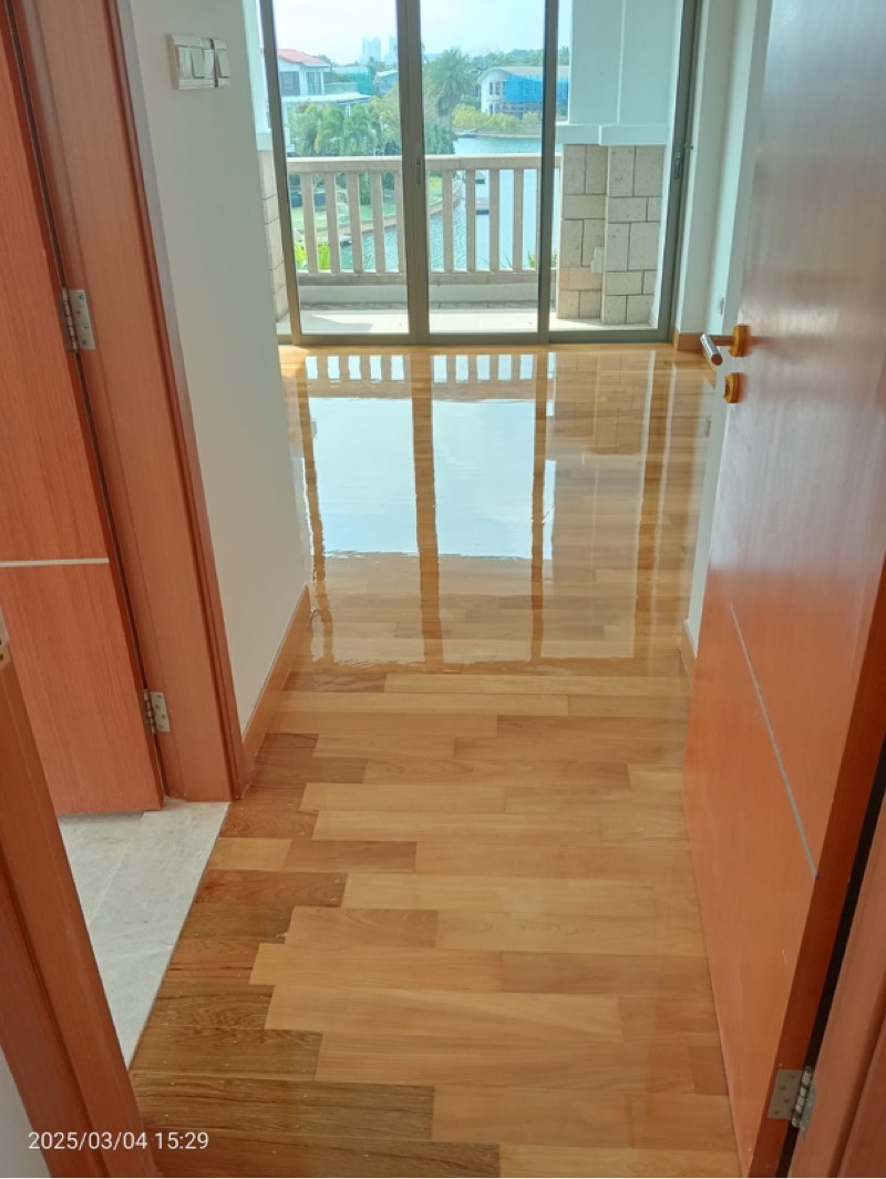 THE BERTH BY THE COVE 17