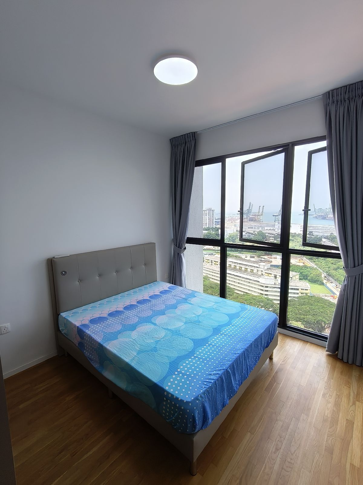 AVENUE SOUTH RESIDENCE 6