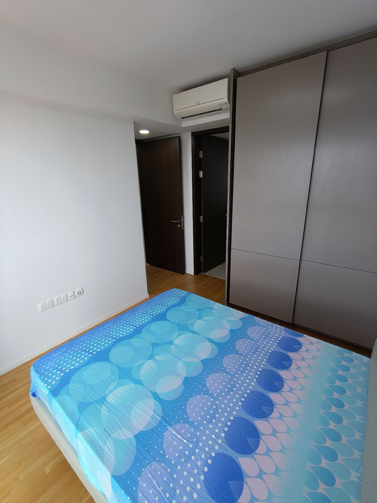 AVENUE SOUTH RESIDENCE 8