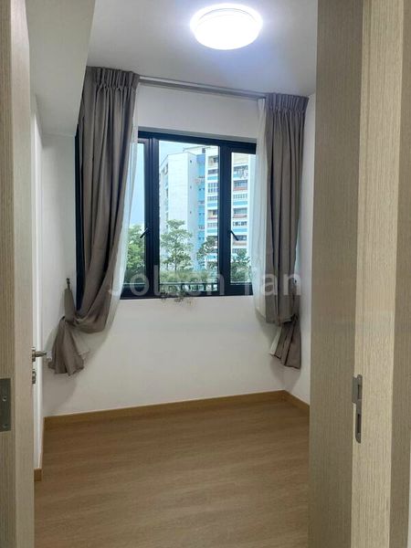 TREASURE AT TAMPINES 9