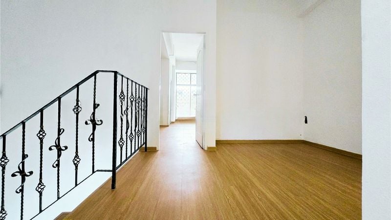 LAKEPOINT CONDOMINIUM 6