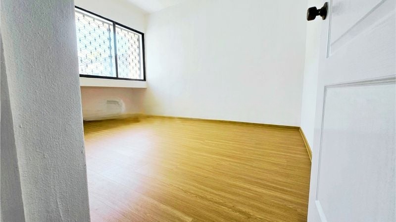 LAKEPOINT CONDOMINIUM 10