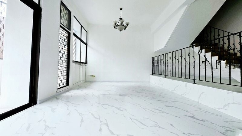 LAKEPOINT CONDOMINIUM 5