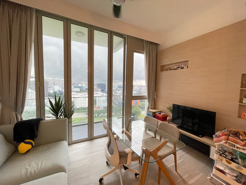 KALLANG RIVERSIDE 12