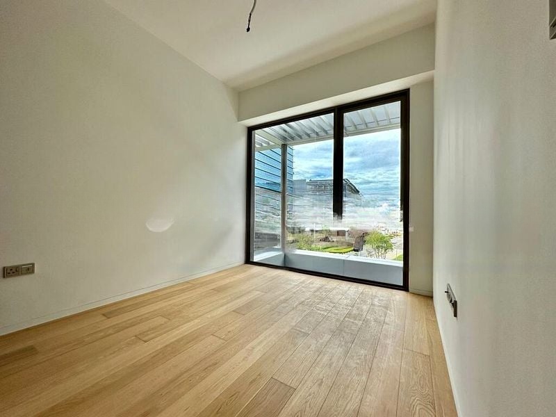 THE REEF AT KING'S DOCK 5