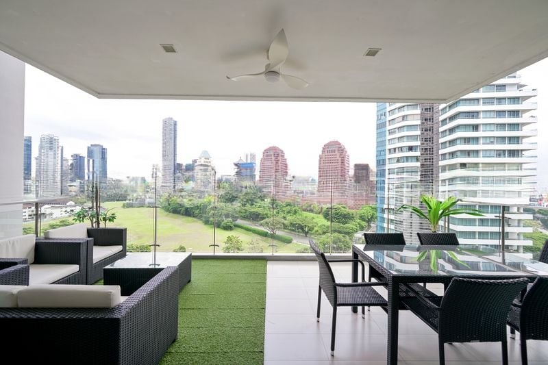 LEONIE PARC VIEW 15