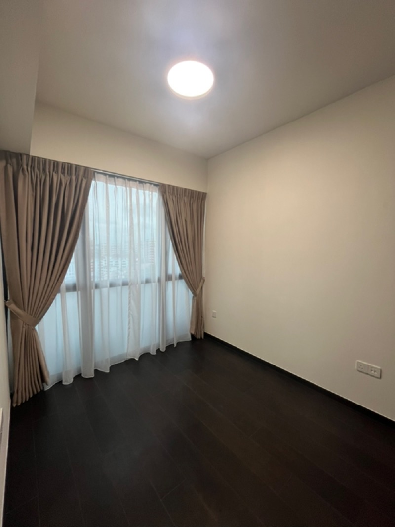 THE LINQ @ BEAUTY WORLD 15