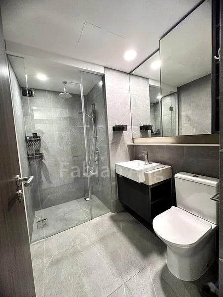 RIVERFRONT RESIDENCES 5