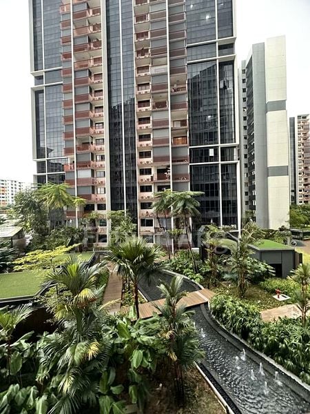 RIVERFRONT RESIDENCES 10