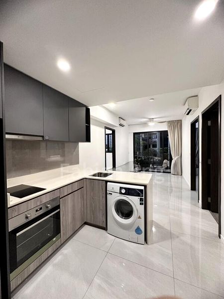 RIVERFRONT RESIDENCES 14