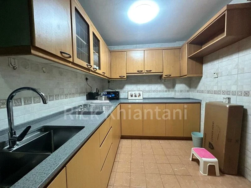 AQUARIUS BY THE PARK 3