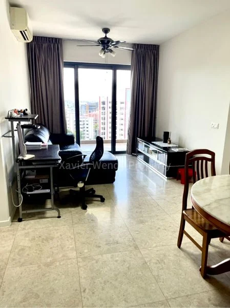 THE LAKEFRONT RESIDENCES 3