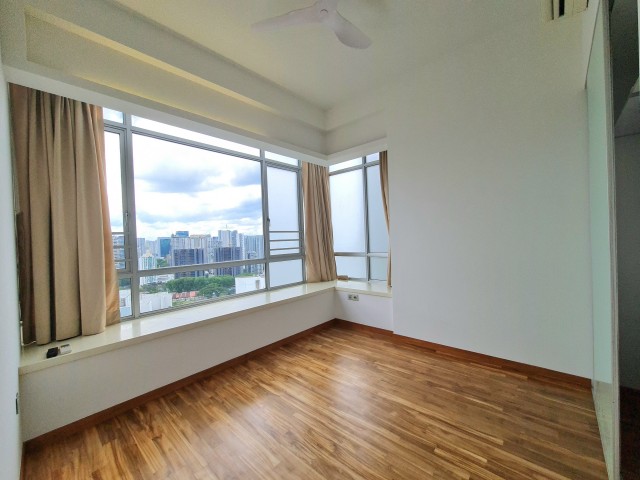 CAIRNHILL RESIDENCES 22