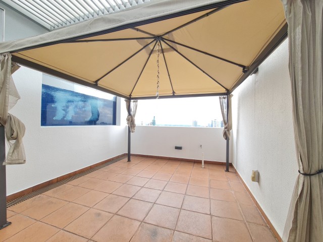 CAIRNHILL RESIDENCES 31