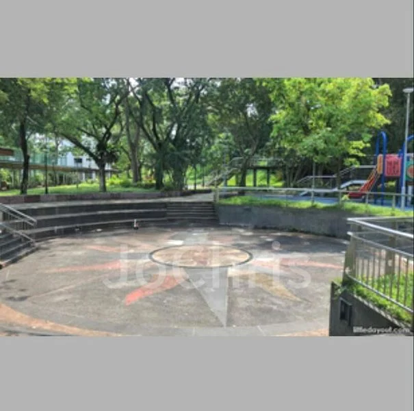 BALLOTA PARK CONDOMINIUM 4