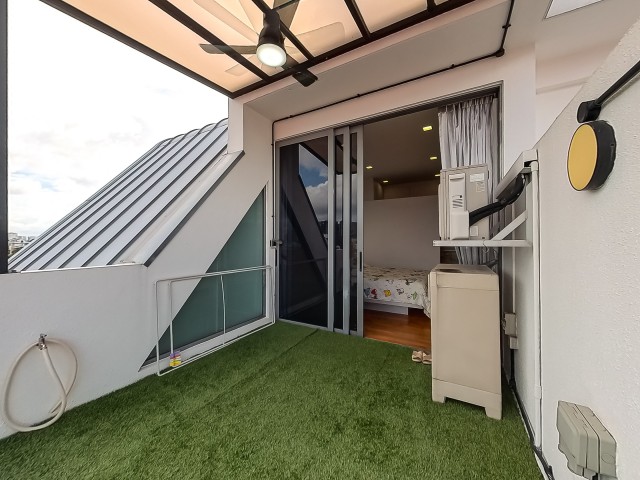 STRAITS RESIDENCES 11