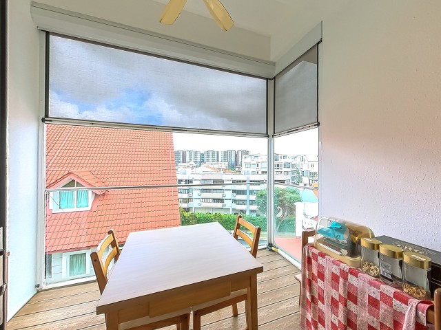 STRAITS RESIDENCES 8