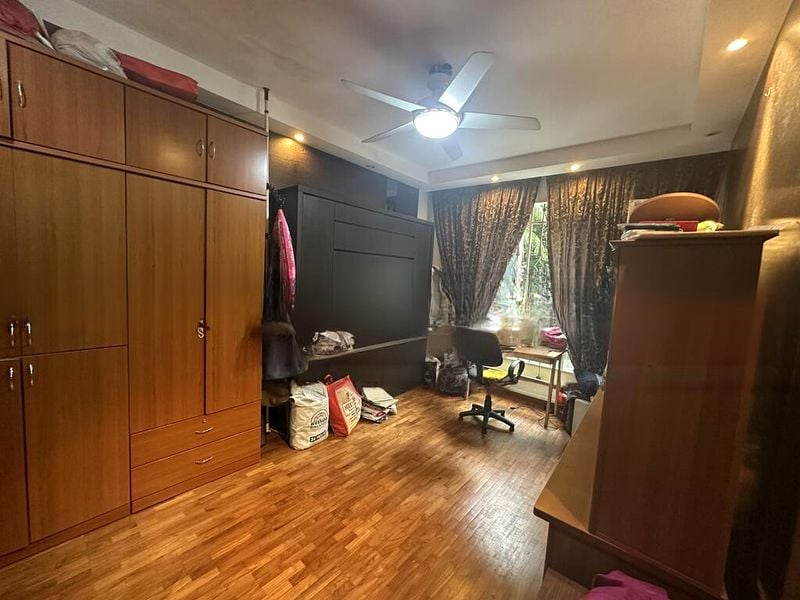 YISHUN SAPPHIRE 4