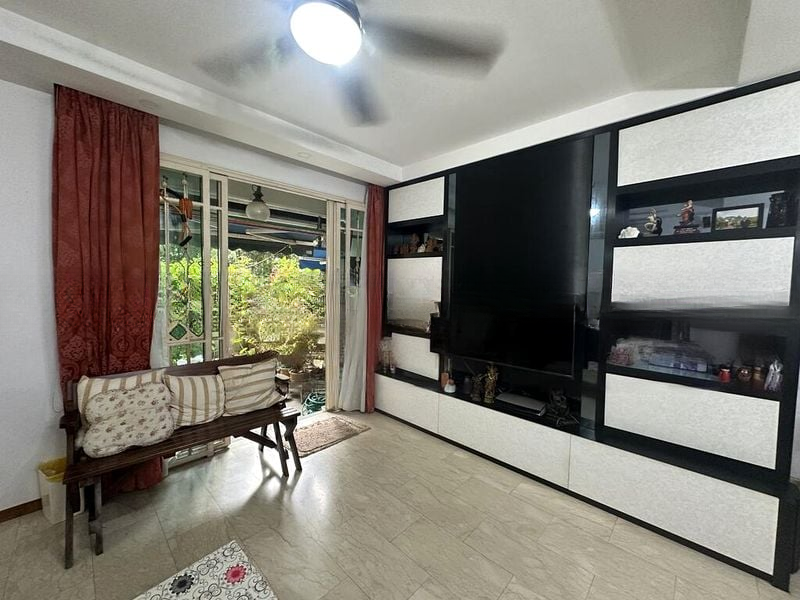 YISHUN SAPPHIRE 2