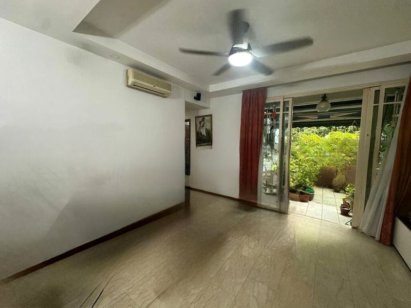 YISHUN SAPPHIRE 8