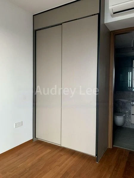 STIRLING RESIDENCES 4