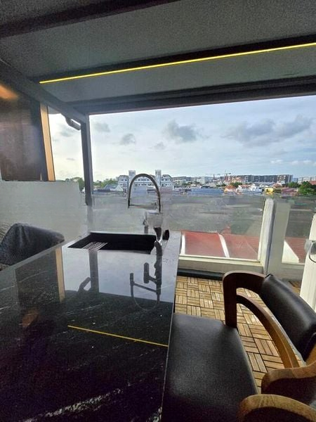 RESIDENCES @ JANSEN 8