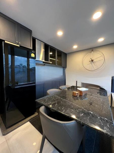 RESIDENCES @ JANSEN 11