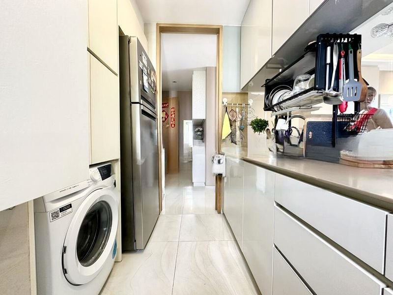 HIGH PARK RESIDENCES 12