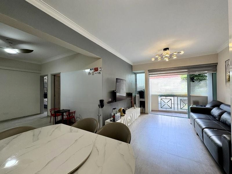 WEST BAY CONDOMINIUM 6