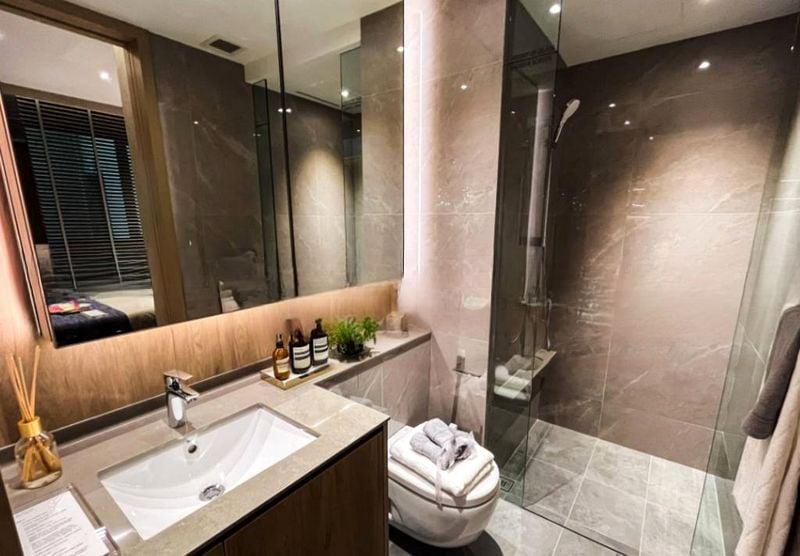 THOMSON VIEW CONDOMINIUM 6