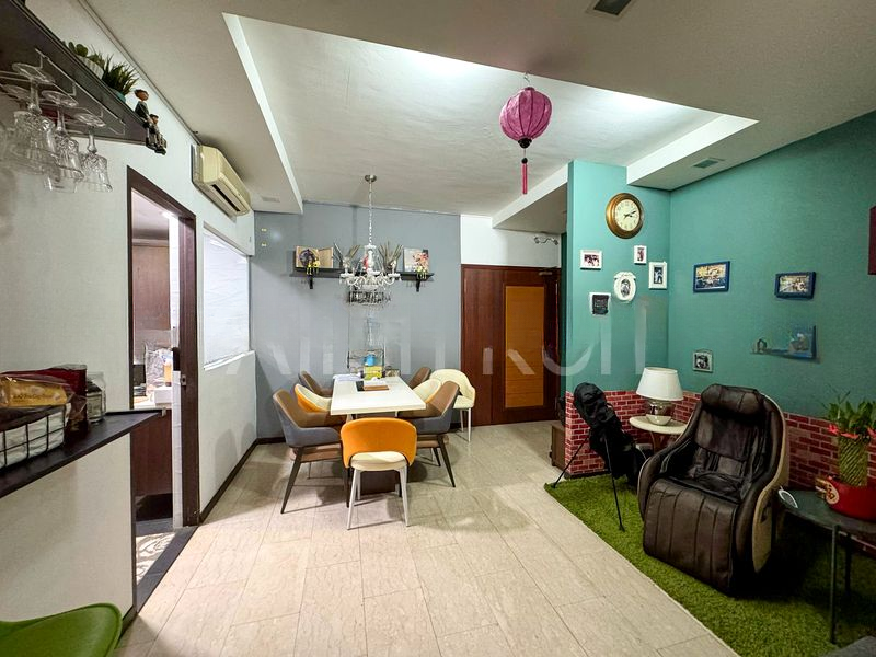 YISHUN EMERALD 9