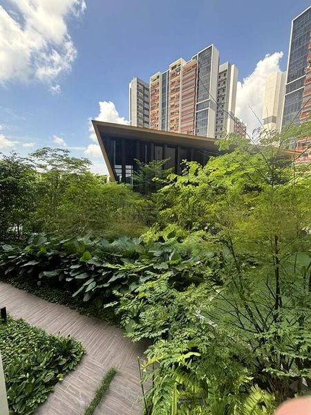 RIVERFRONT RESIDENCES 4