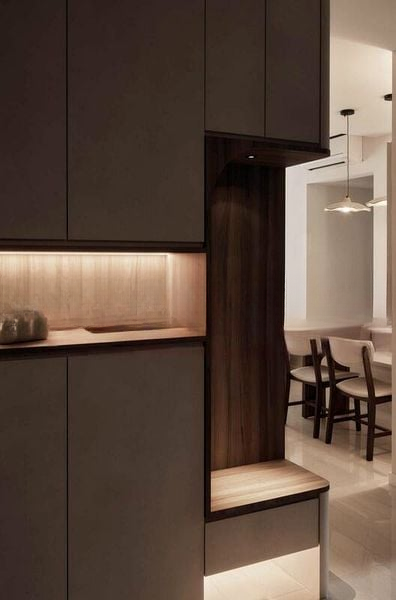 RIVERFRONT RESIDENCES 11