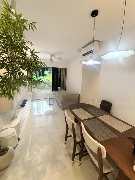 RIVERFRONT RESIDENCES 13