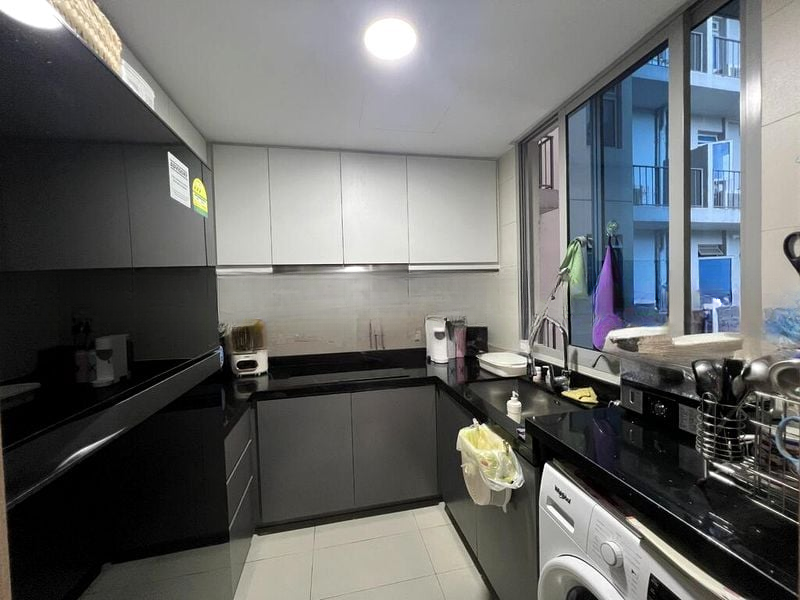 Q BAY RESIDENCES 5